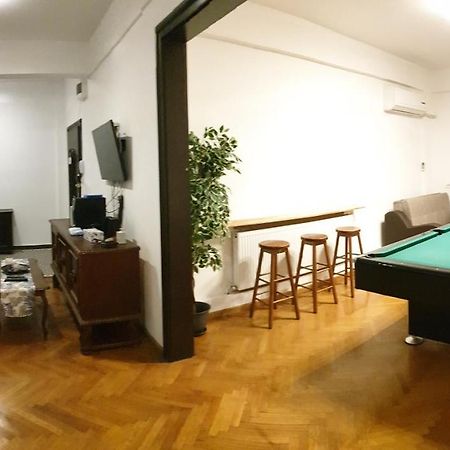 Old Town Bliss Apartment บูคาเรสต์ ภายนอก รูปภาพ
