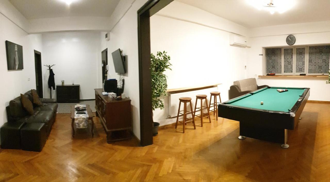 Old Town Bliss Apartment บูคาเรสต์ ภายนอก รูปภาพ